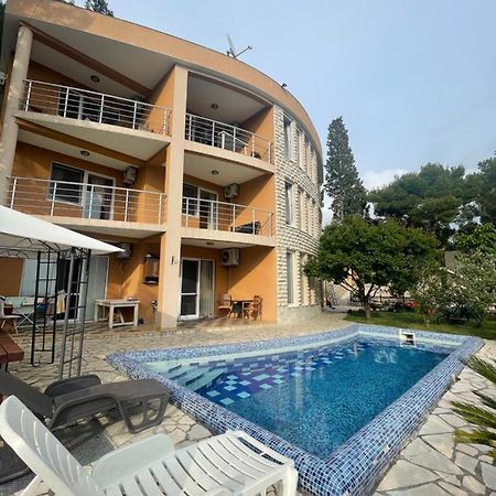 Apartment Villa Elena بار المظهر الخارجي الصورة