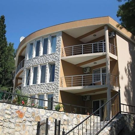 Apartment Villa Elena بار المظهر الخارجي الصورة
