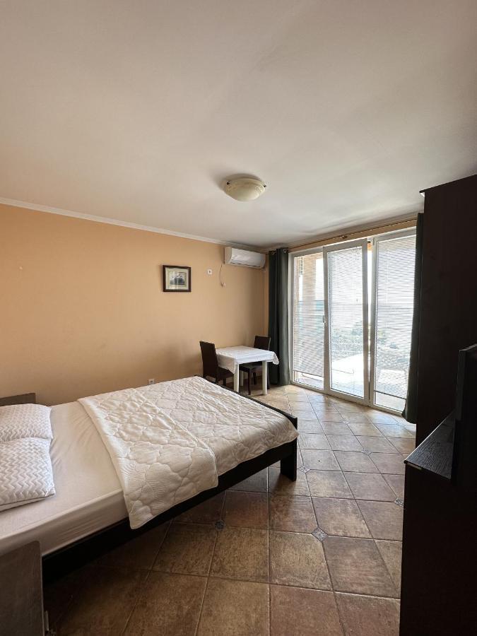 Apartment Villa Elena بار المظهر الخارجي الصورة