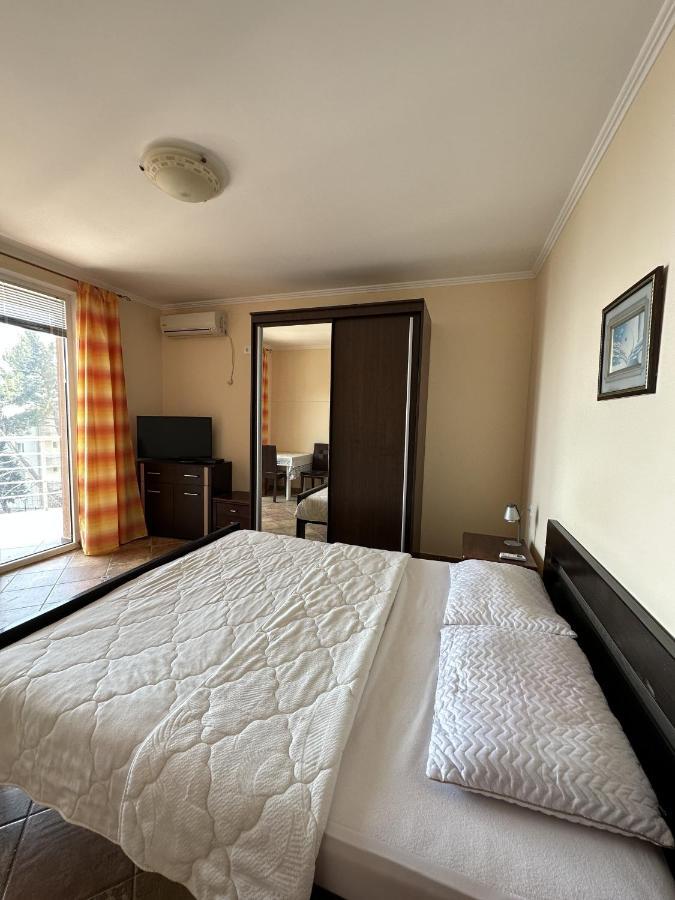 Apartment Villa Elena بار المظهر الخارجي الصورة