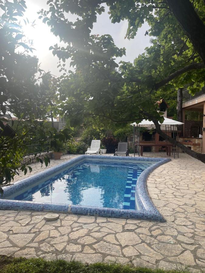 Apartment Villa Elena بار المظهر الخارجي الصورة