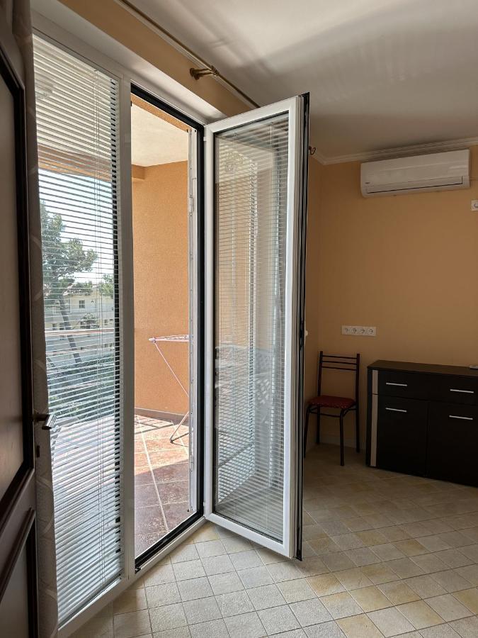 Apartment Villa Elena بار المظهر الخارجي الصورة