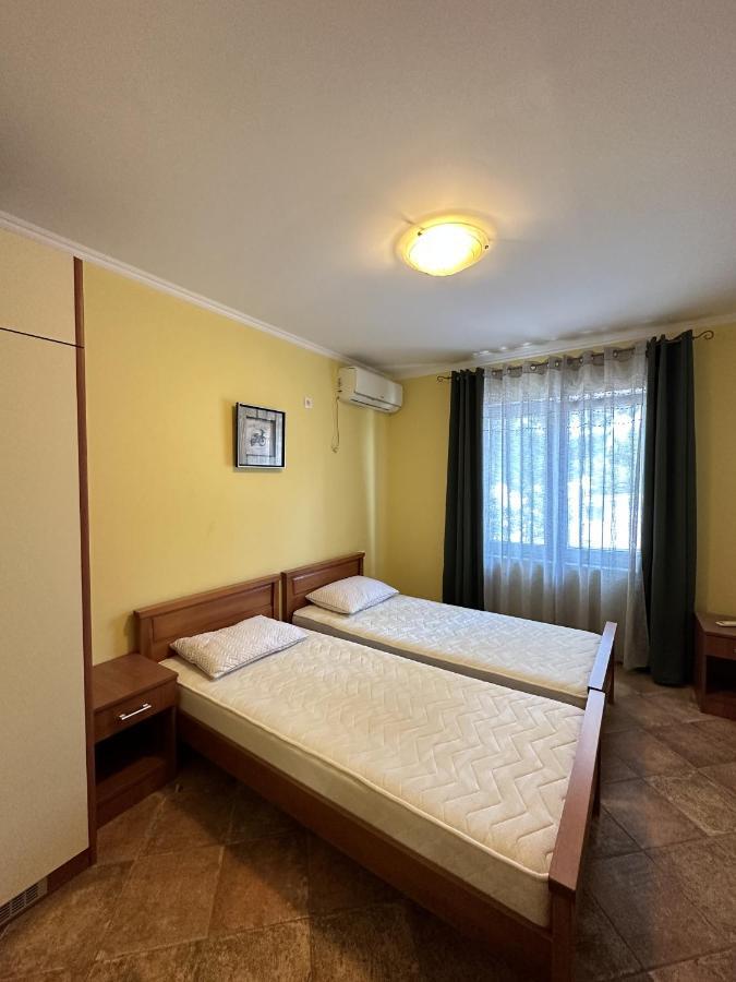 Apartment Villa Elena بار المظهر الخارجي الصورة