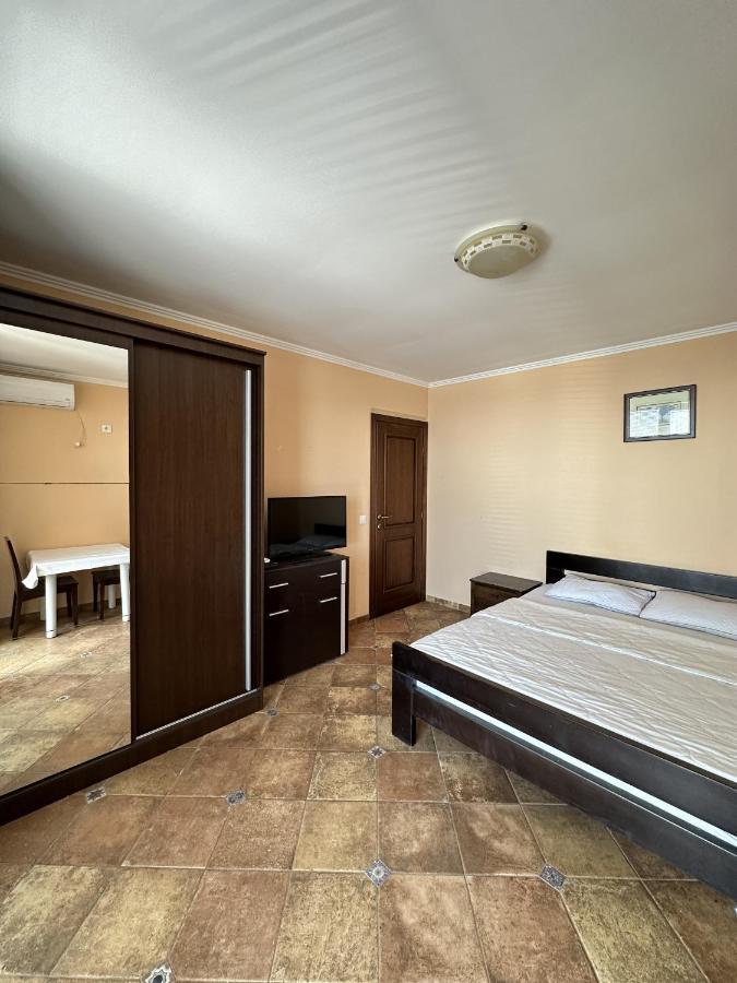 Apartment Villa Elena بار المظهر الخارجي الصورة