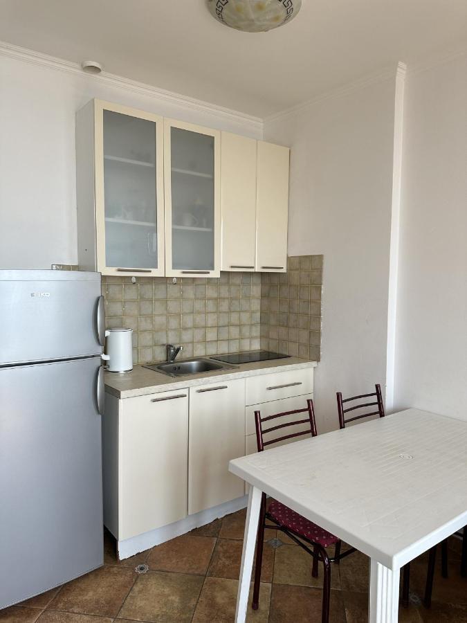 Apartment Villa Elena بار المظهر الخارجي الصورة