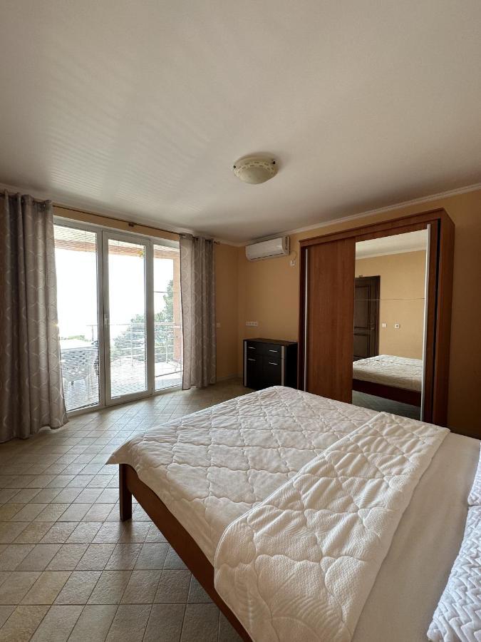 Apartment Villa Elena بار المظهر الخارجي الصورة