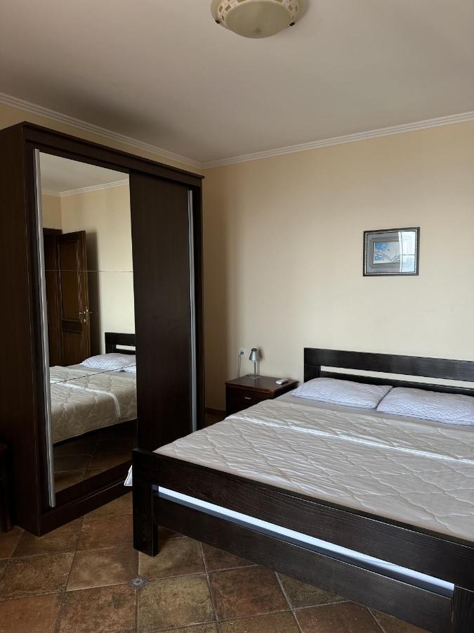 Apartment Villa Elena بار المظهر الخارجي الصورة