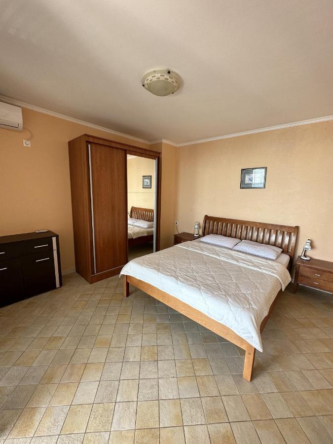 Apartment Villa Elena بار المظهر الخارجي الصورة