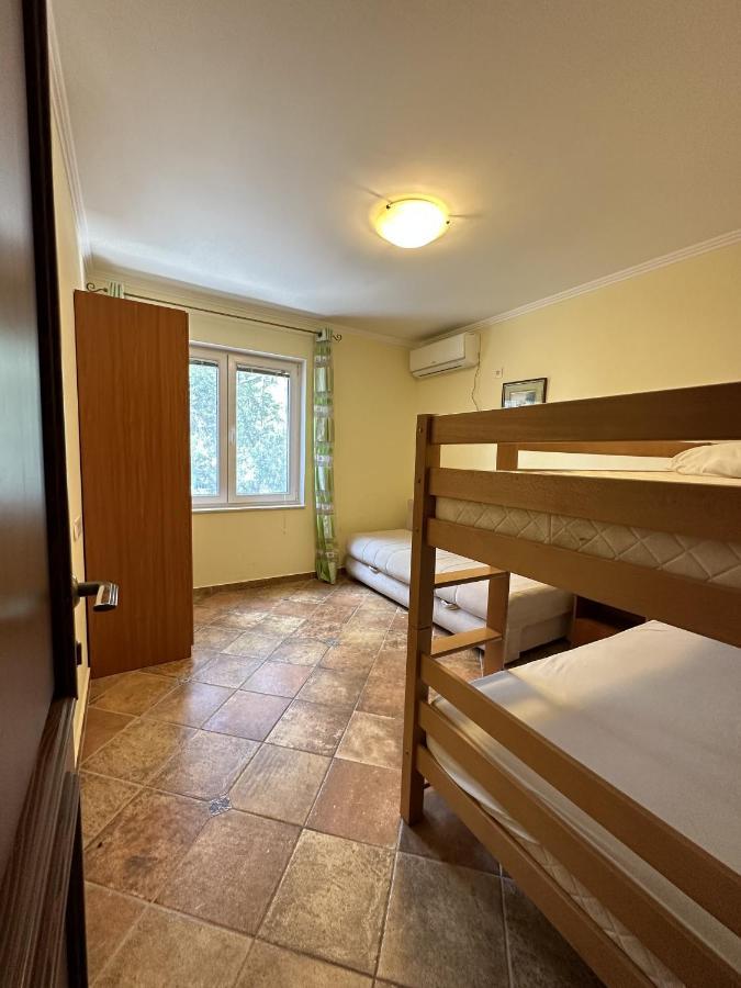 Apartment Villa Elena بار المظهر الخارجي الصورة